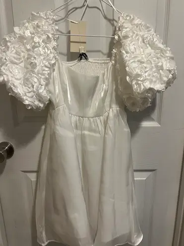 Dillard's Dress White Size M