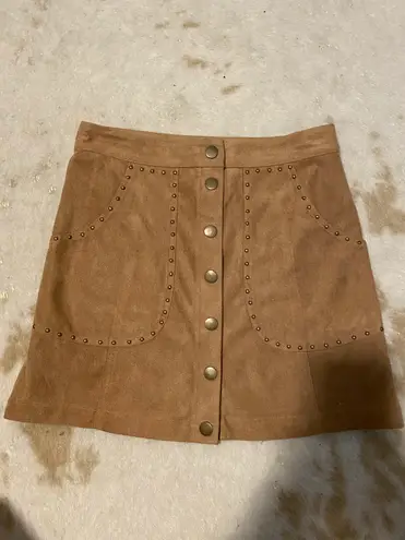 Impeccable Pig (boutique) suede tan skirt with buttons