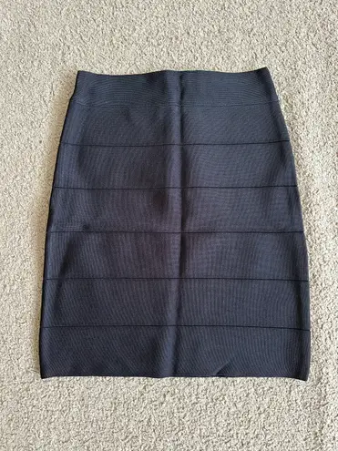 Bebe Skirt