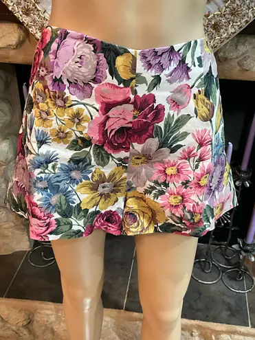 Faithfull the Brand NWT Faithfull Lila Multicolor Floral mini Short