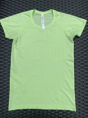 Lululemon Swiftly Tech Short Sleeve