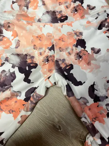 Balance Collection Desert Flower Abstract Leggings