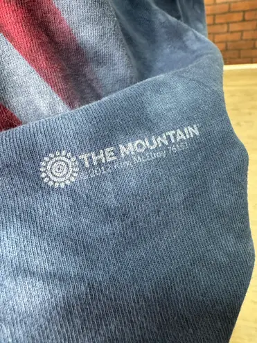 The Mountain Vintage Horse Shirt