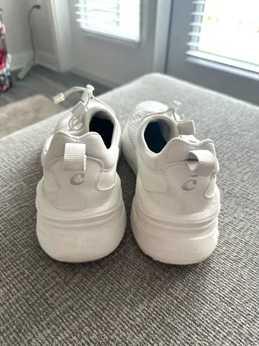 Clove Nursing Shoes White Size 10.5