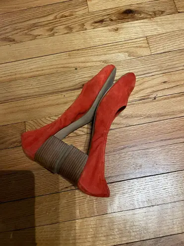 Caslon Suede Pumps Orange Chunky Heel Business Casual Party colorful bright coastal comfy slouchy corrugated draped ruched