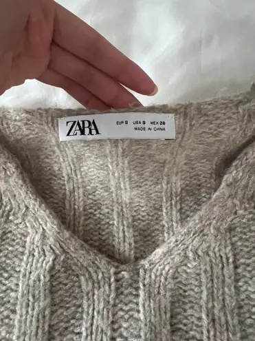 ZARA beige crop sweater