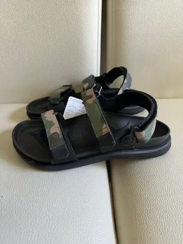 Birkenstock NWOB  Kalahari Futura Camo Birko Flor Women's Sandal