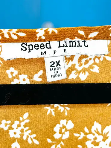 Speed Limit 98 Speed Limit MPH Women’s 2X Copper Floral Lightweight Short Sleeve Boxy Top • GUC