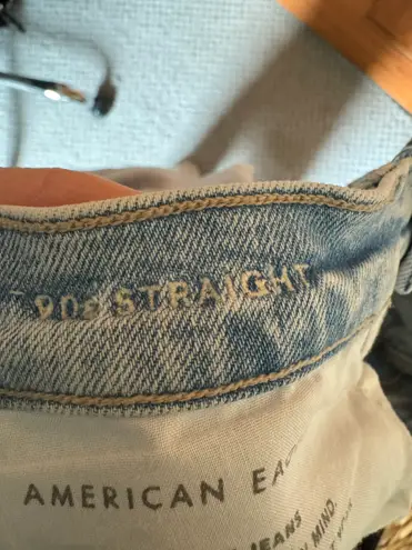 American Eagle 90s Straight Light Wash Jeans