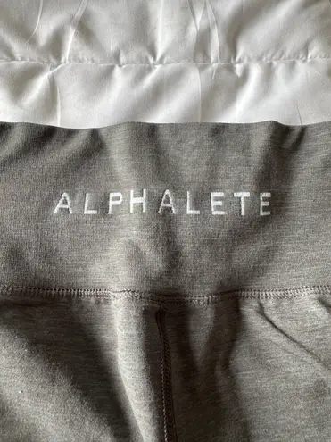 Alphalete  Leggings