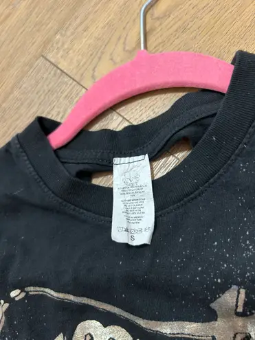 Affliction Small t shirt gold splatter spray paint