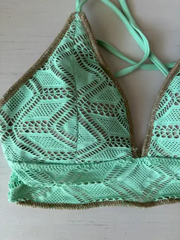 BECCA by Rebecca virtue NWOT Crochet Bikini Top medium