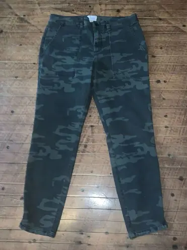 Sanctuary  cropped camo size 30 normcore jeans - Image 1