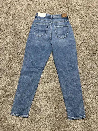 American Eagle Outfitters Mom Jeans