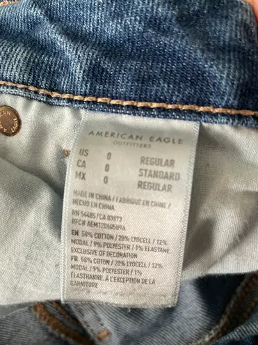 American Eagle Outfitters Curvy Mom Jeans