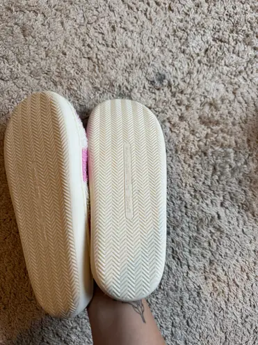 pink and white slippers Size 9/10