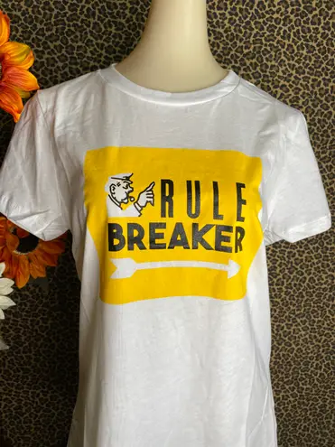 Unique Vintage NWOT  Hasbro Gaming “RULE BREAKER” T-Shirt | SMALL |