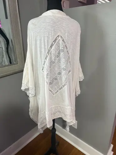 Soft Surroundings White Lace Crochet Caftan Swim Cover-up Poncho w/ Tassels Size S/M.