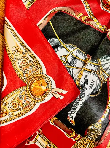 VINTAGE Equestrian RED & BLACK Horses and Tassels Print silky Scarf 35’/35’