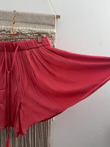 ZARA Pleated Coral Flowy Shorts - Image 3