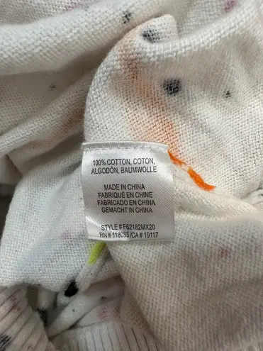 Mixology Decker Luxe Colorful Paint Splatter V-neck Distressed Trim Sweater in White - XS