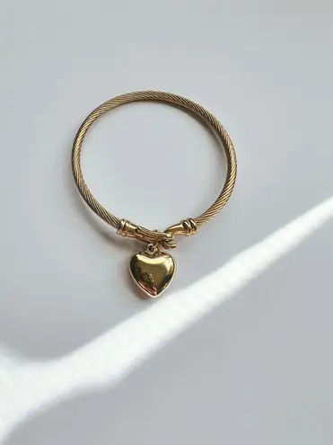 Gold bangle non tarnish with heart charm