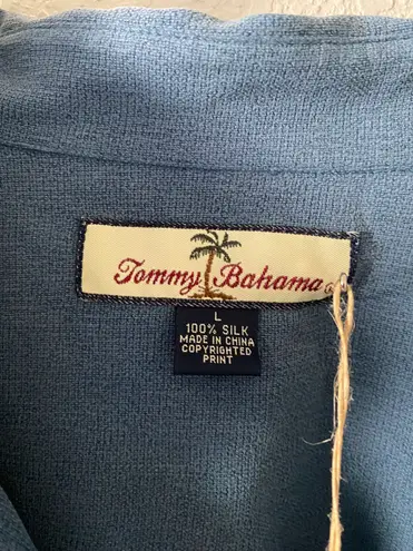 Tommy Bahama NWT  100% Silk Blue Button Up