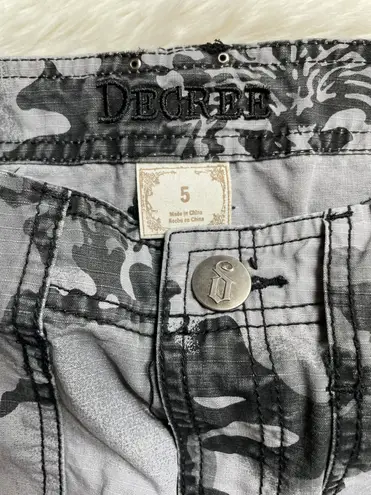 Decree Y2k gray and black soldier camo mini skirt