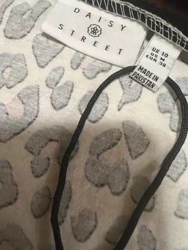 Daisy Street Leopard Lace Trim Crop Top