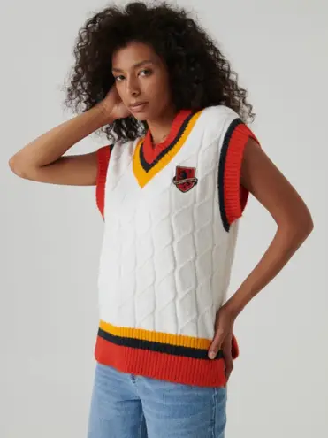 NWT Harry Potter Warner Bros. Hogwarts Womens Sweater Vest Cream