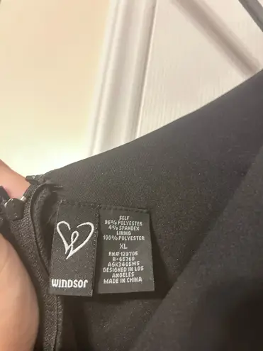 Windsor  One-Shoulder Formal Dress Long