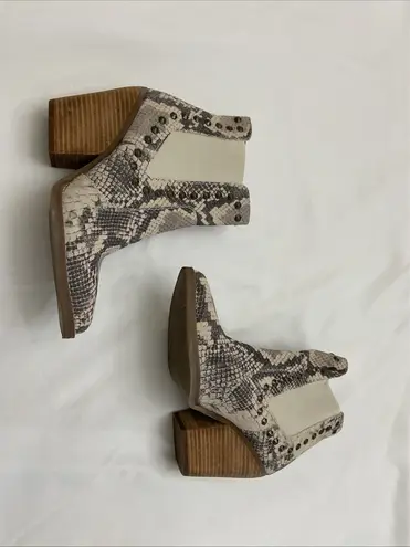 Dingo Boots Leather Size 6M Reptile Print Studded Boho Chic