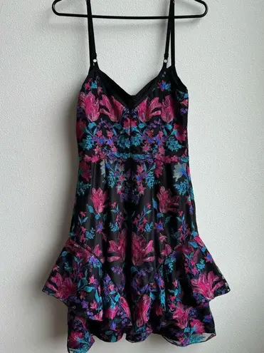 Marchesa Notte Embroidered Floral Appliqué Black Pink Party Guest Dress Size 2