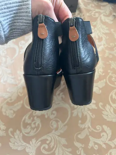 Gentle Souls Nyssa leather platform wedge