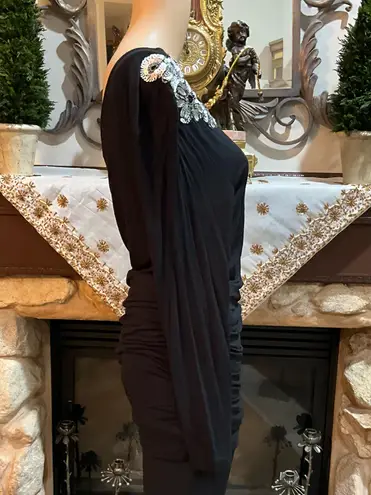 Vertigo black one shoulder sequin top