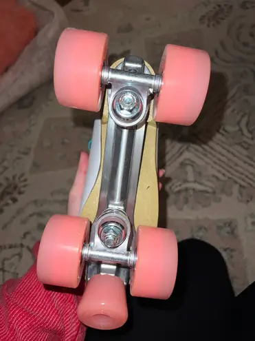 Impala White/Blue Rollerskates