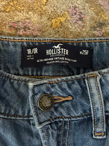 Hollister High Waisted Baggy Jeans