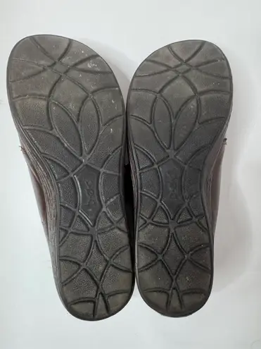 Born concept BOC Brown Leather Wedge Loafers Size 8M