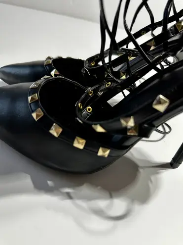 Wild Diva Lounge Studded Black Strappy Heels size 10 Brand New