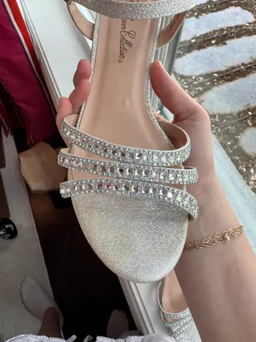 Silver Sparkly Kitten Heels Size 8.5