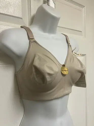 Lilyette No Show Seam Free Invisible Soft Cup Shaping Bra