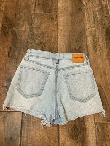 Hollister Ultra High Rise Mom Shorts