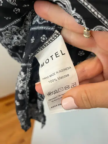 Motel Bandana Printed Dress