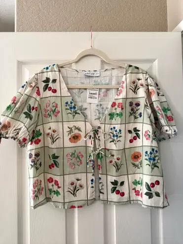 Petal and Pup BNWT Asta Garden Tie Front Top & Shorts Set