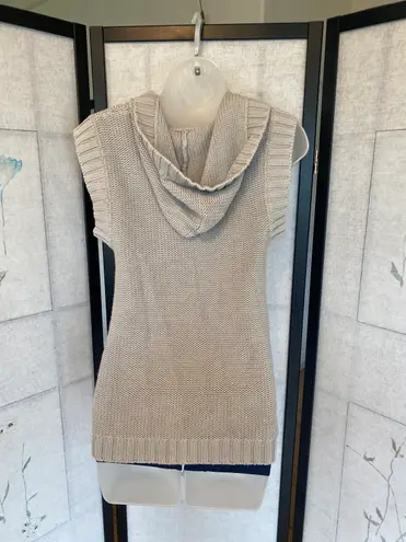 American Eagle Hooded Knit Sleeveless Sweater Vest