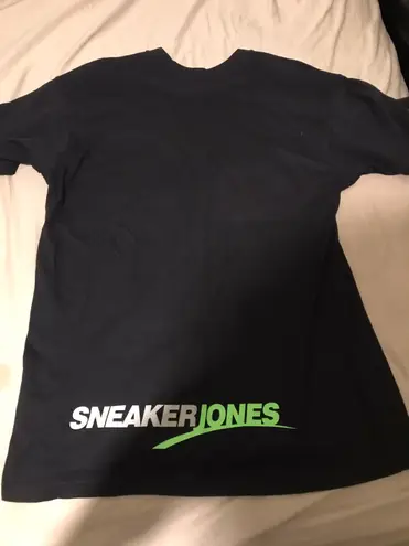 Nike Sneaker Jones Shirt Size M