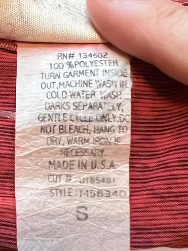 Lavish Maroon Ruffle Beaded Tank Top Womens Size Small