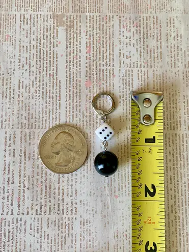 Handmade y2k funky unique dangle earrings 🌀🖤