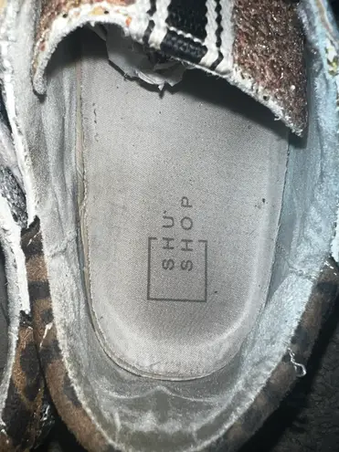 Star Tennis Shoes Multiple Size 8