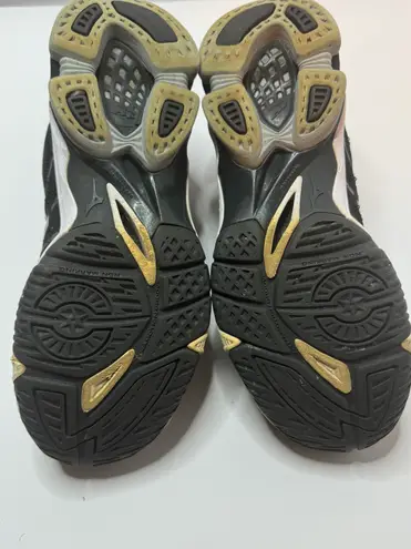 Mizuno WMNS Wave Voltage Volleyball Shoes Size 8